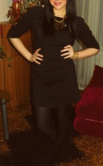 juoda graži suknelė