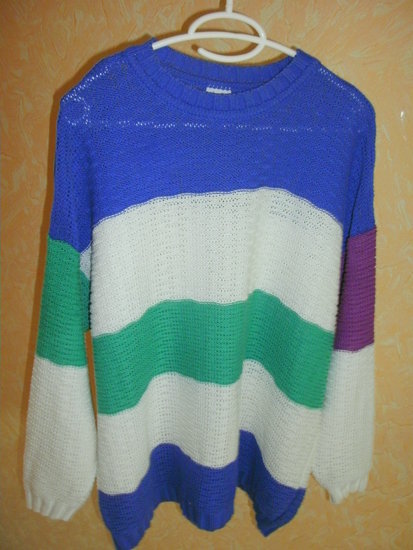 Moteriškas vienetinis megztinis
