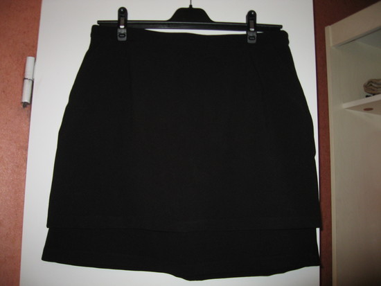juodas mini sijonas