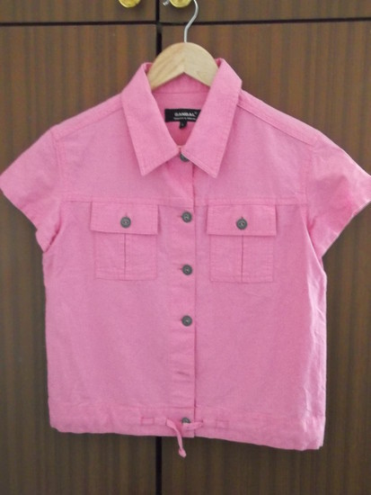 Rožinė maikutė-marškinėliai