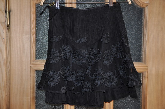 Elegantiškas juodas sijonas