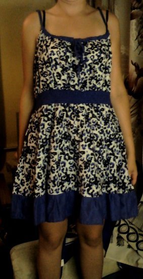 Graži mėlyna suknelė