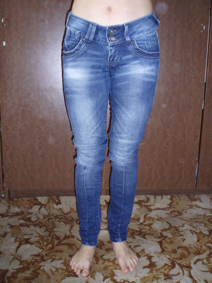 Mėlyni džinsai (Zara)