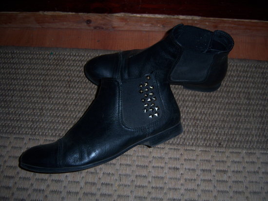 batai juodi odiniai