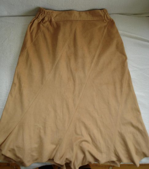 Šviesiai rudas sijonas