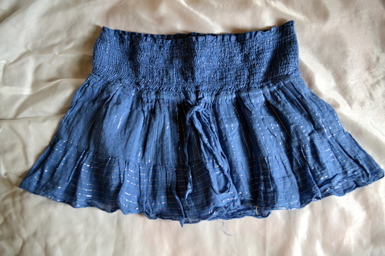 Mėlynas vasarinis sijonas
