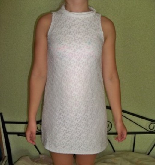 Balta neriniuota ZARA suknelė