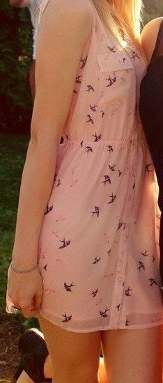 Miela suknelė su paukštukais