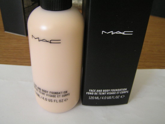 MAC face and body foundation 120ml