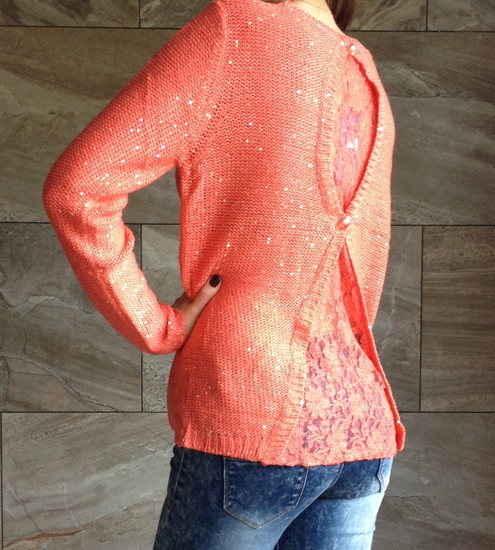 Ilgas nertas megztinis su gipiuru XS-XL coral