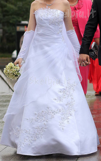 Vestuvine princeses formos suknele