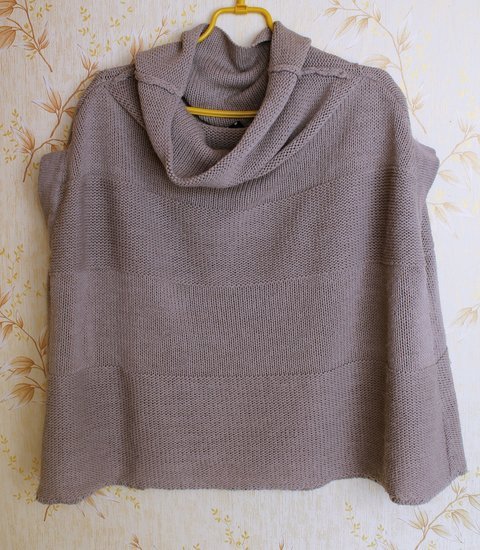Vila megztinis -apsiaustas