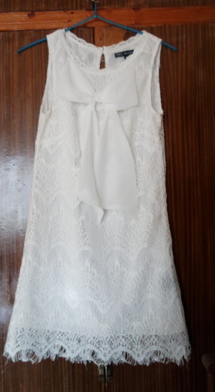 Nauja balta suknute 