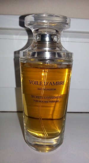 VOILE D'AMBRE Secrets D' Essences Perfume