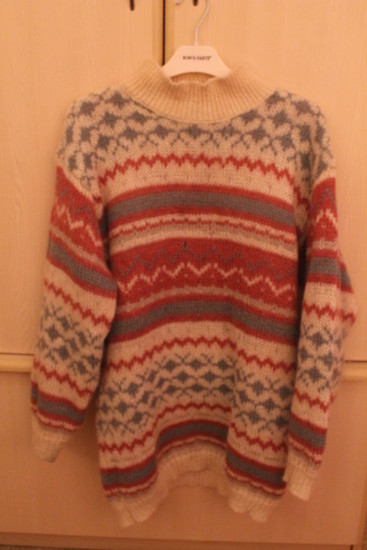 ilgas megztinis