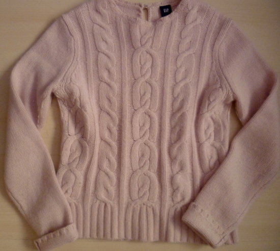 Nerealus megztinis / GAP
