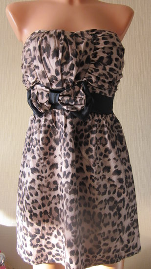 Leopardinė suknelė. 