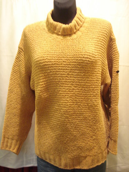 Moteriskas megztinis