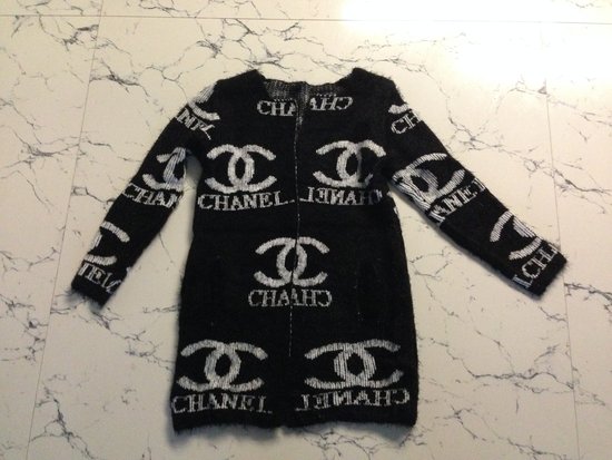 Chanel šiltas megztukas