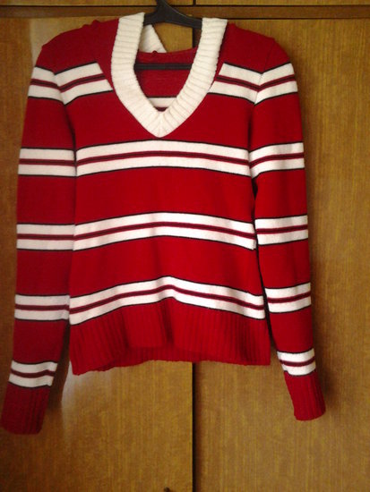 dryžuotas megztinis
