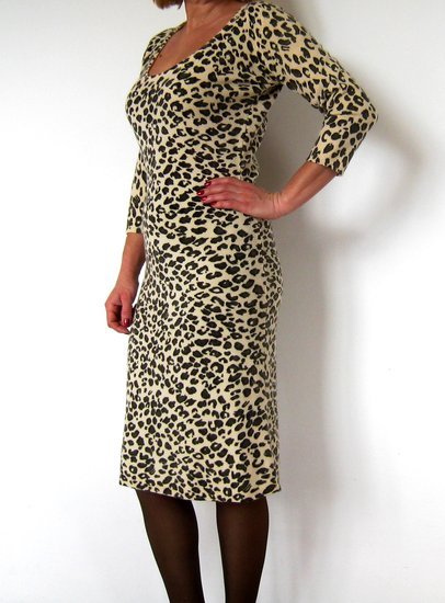 Šilta leopardinė suknelė