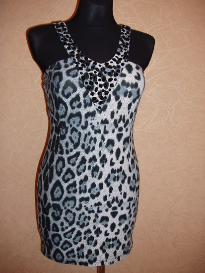 Puosni leopardine suknele