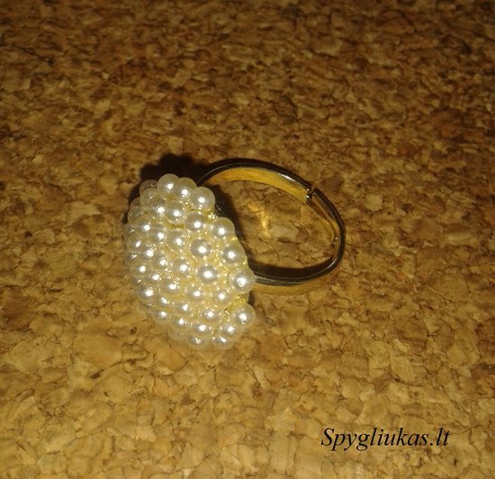 10 Lt Baltų perlų žiedas 
