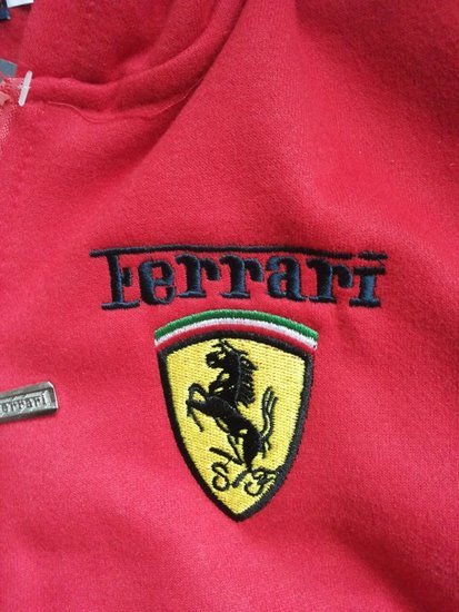 Ferrari vaikiskas kostiumas