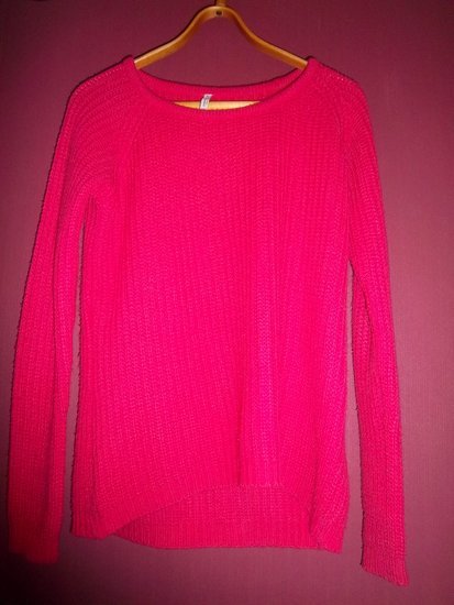 šiltas ir rožinis megztinis