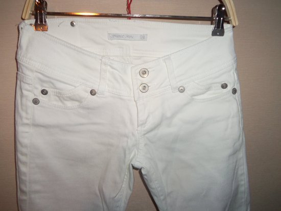 Balti teranova džinsai