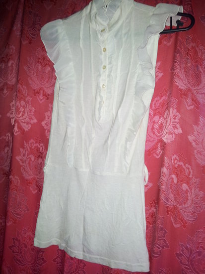 Balta marškinių tipo palaidinė