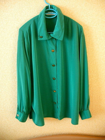 Žali/mėtiniai marškinukai