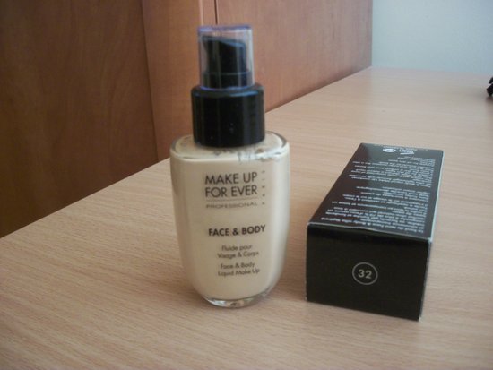 Make up forever Face&Body pudra