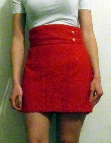Raudonas H&M sijonas