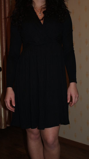 juoda sukne