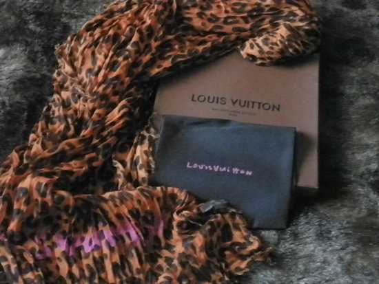 Louis Vuitton šalis/skraistė