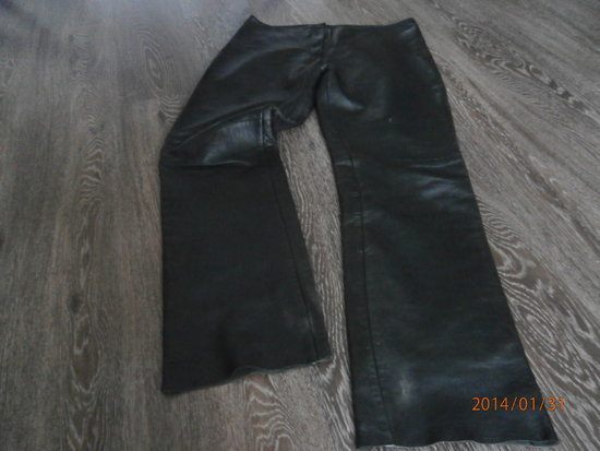  juodos odines moteriskos kelnes