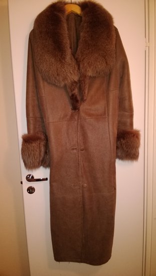 Naujas moteriškas žieminus šiltas paltas