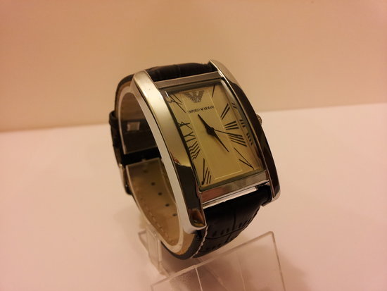 Emporio Armani stilingas laikrodis