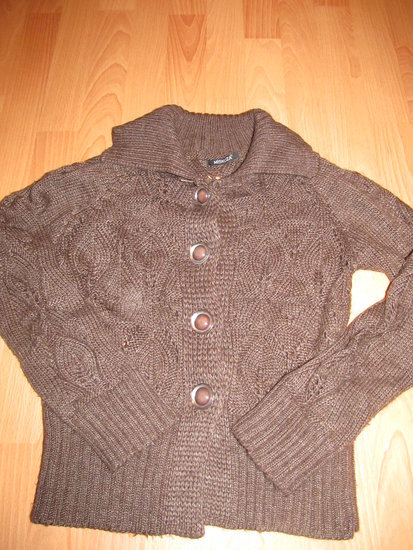 Kiauraraštis megztinis