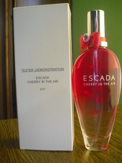 Escada Cherry in the air likutis is 100 ml