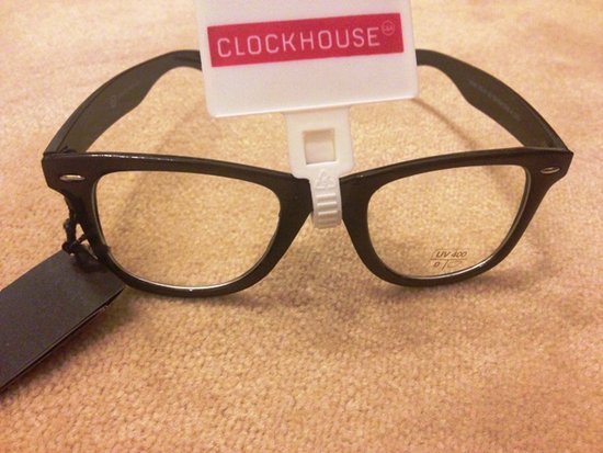 Nauji skaidrūs akiniai