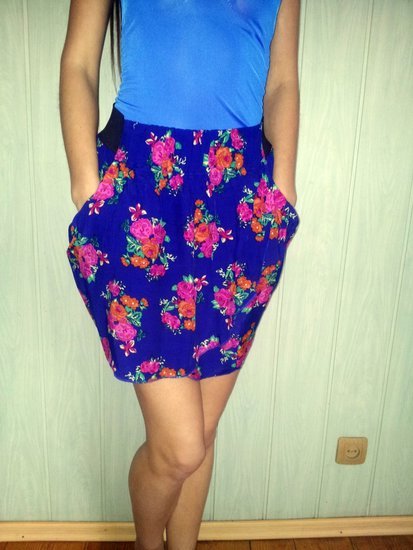 Mėlynas gėlėtas vasarinis sijonukas
