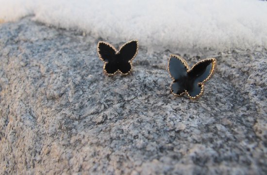 Nauji juodi drugeliai  auskariukai