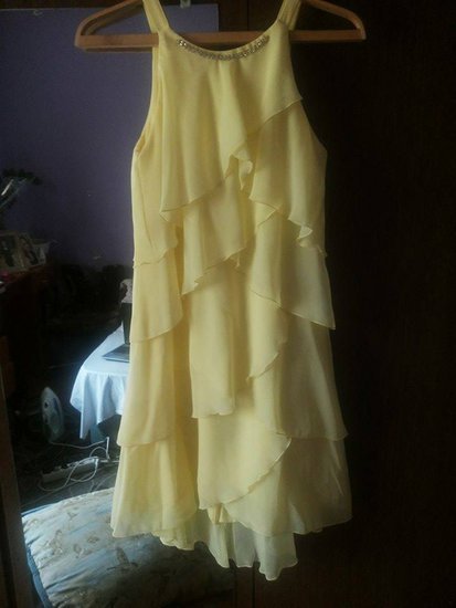 Geltona suknelė. Tik 70lt su siuntimu