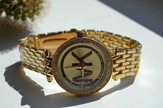 Michael Kors aukso spalvos laikrodis