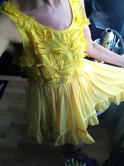 Vasarinė geltona suknelė