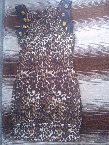 leopardinė daili suknelė