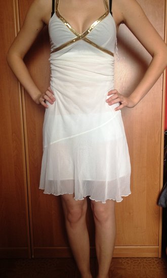 Proginė balta suknelė