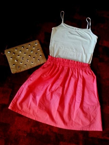 Rožinis vasarinis sijonas